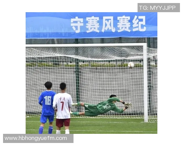 重庆足球队在全运会积分榜上以52分稳居第一名展现强劲实力 重庆足球队在全运会积分榜上以52分稳居第一名展现强劲实力